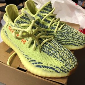 Yeezy boost 350 v2